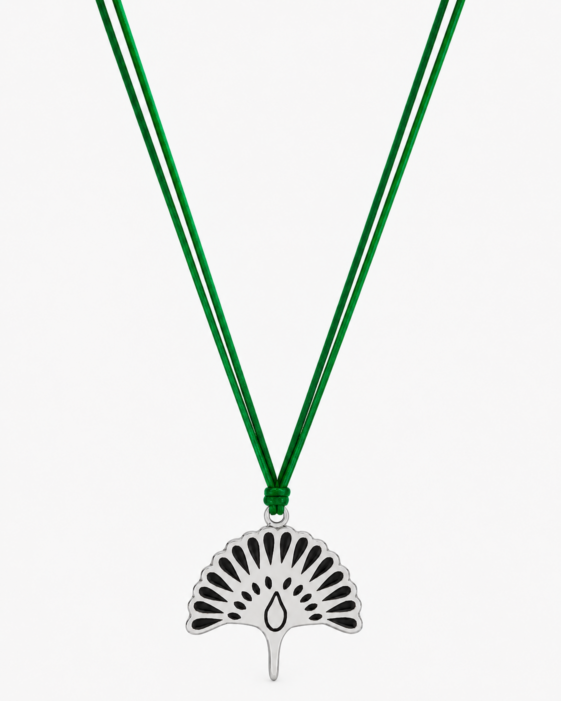 Kikis Necklace - Swan